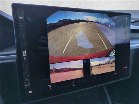 Used 2021 Tesla Model S Plaid image 14