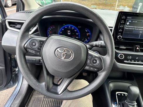 Used 2021 Toyota Corolla LE FWD image 7