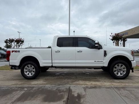 Used 2020 Ford F250 Platinum w/ FX4 Off-Road Package AWD/4WD image 19