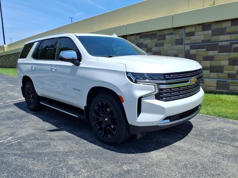 Used 2023 Chevrolet Tahoe Premier AWD/4WD image 2