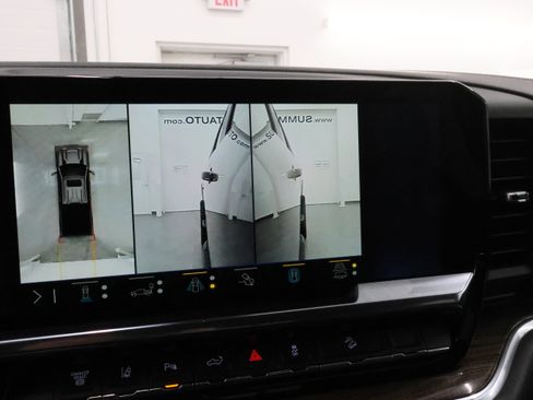 Used 2024 Chevrolet Silverado 2500 LT w/ Midnight Edition image 20