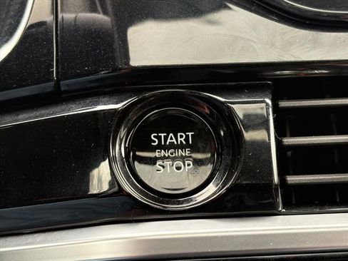 Certified 2025 Nissan Pathfinder Platinum w/ Cargo Package image 15