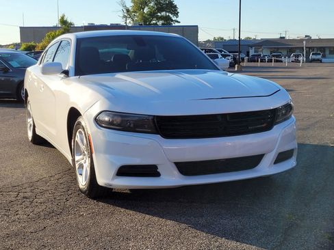 Used 2022 Dodge Charger SXT RWD image 8