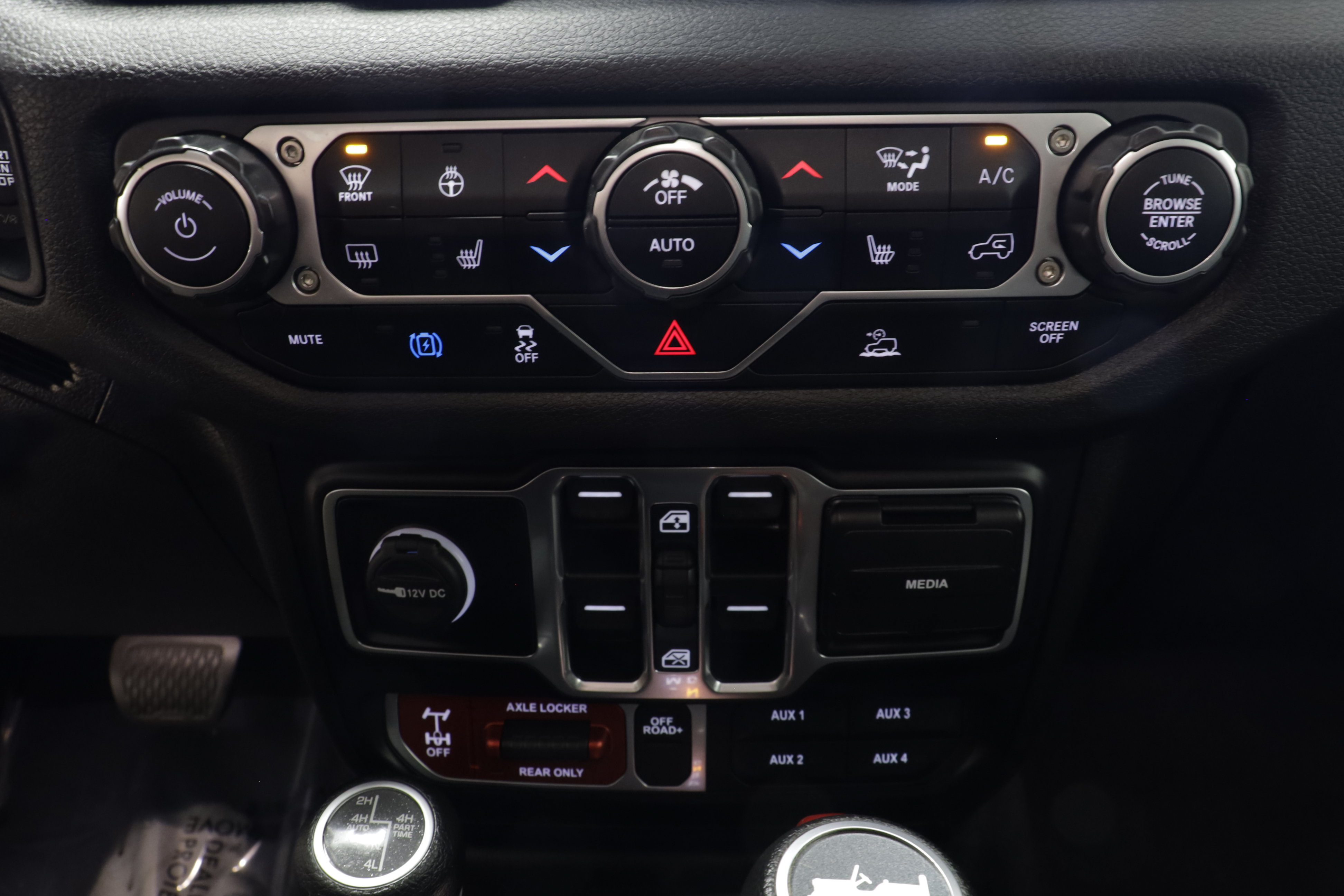 Used 2024 Jeep Wrangler Unlimited AWD/4WD image 11