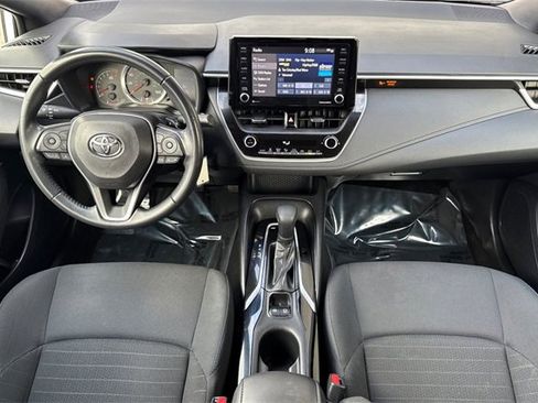Used 2022 Toyota Corolla SE image 15
