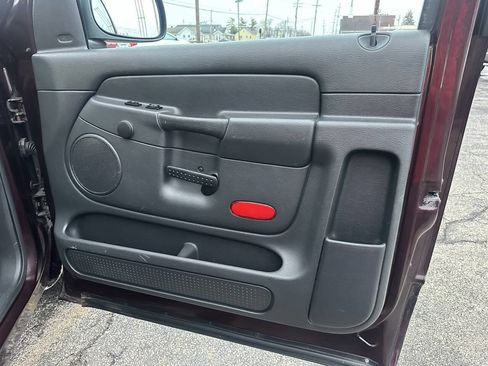 Used 2004 Dodge Ram 1500 Truck ST w/ ST Value Group image 25