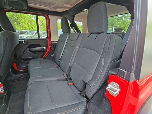 Used 2024 Jeep Wrangler Unlimited Sport AWD/4WD image 14