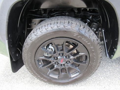 Used 2022 Toyota Tundra SR5 w/ Convenience Package RWD image 8