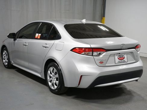 Certified 2022 Toyota Corolla LE image 6