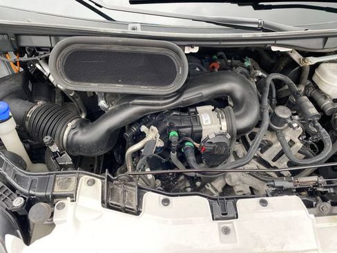 Used 2025 Ford Transit 250 148 High Roof Extended RWD image 18