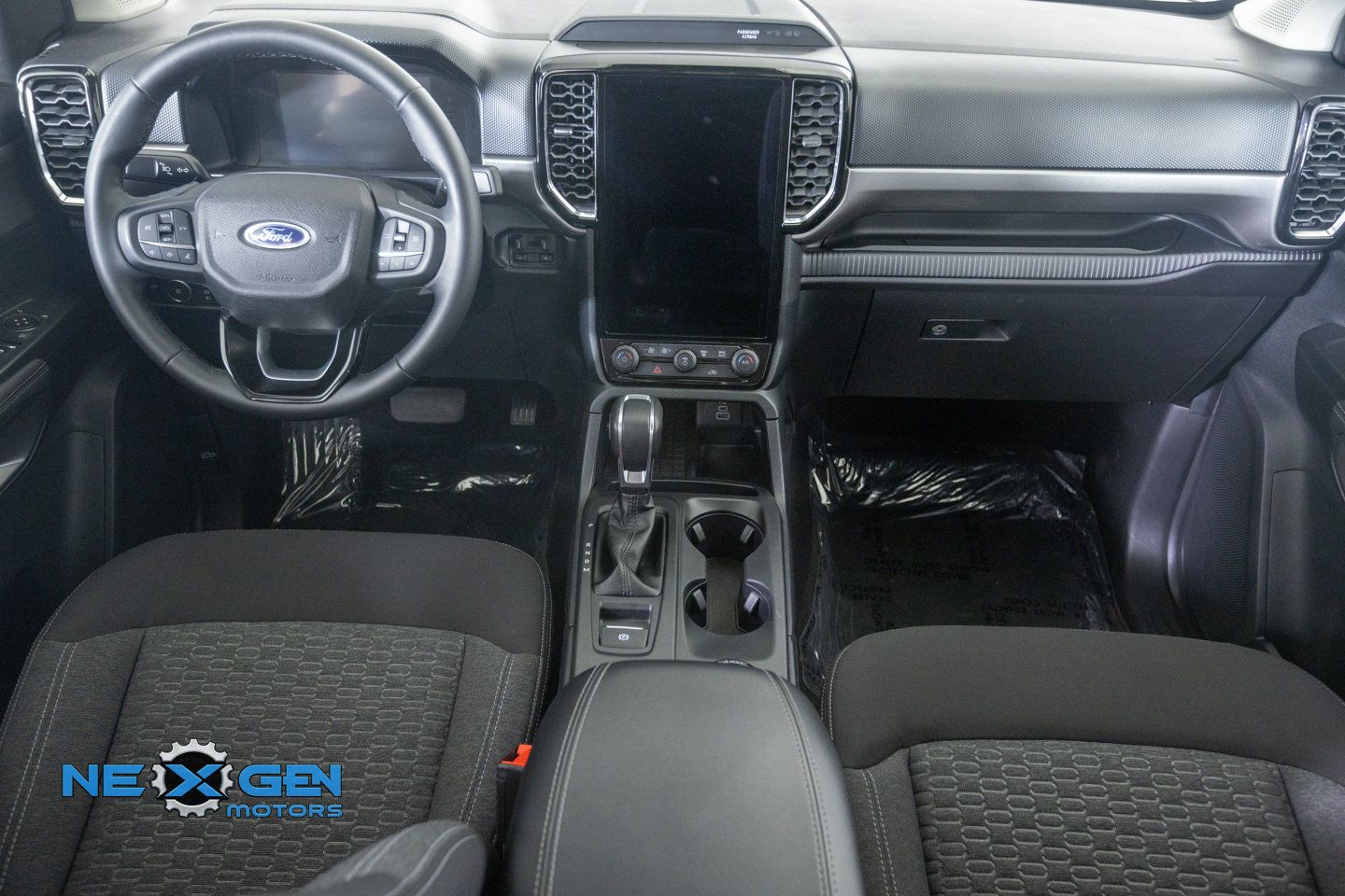 Used 2024 Ford Ranger XLT w/ FX4 Off-Road Package AWD/4WD image 4
