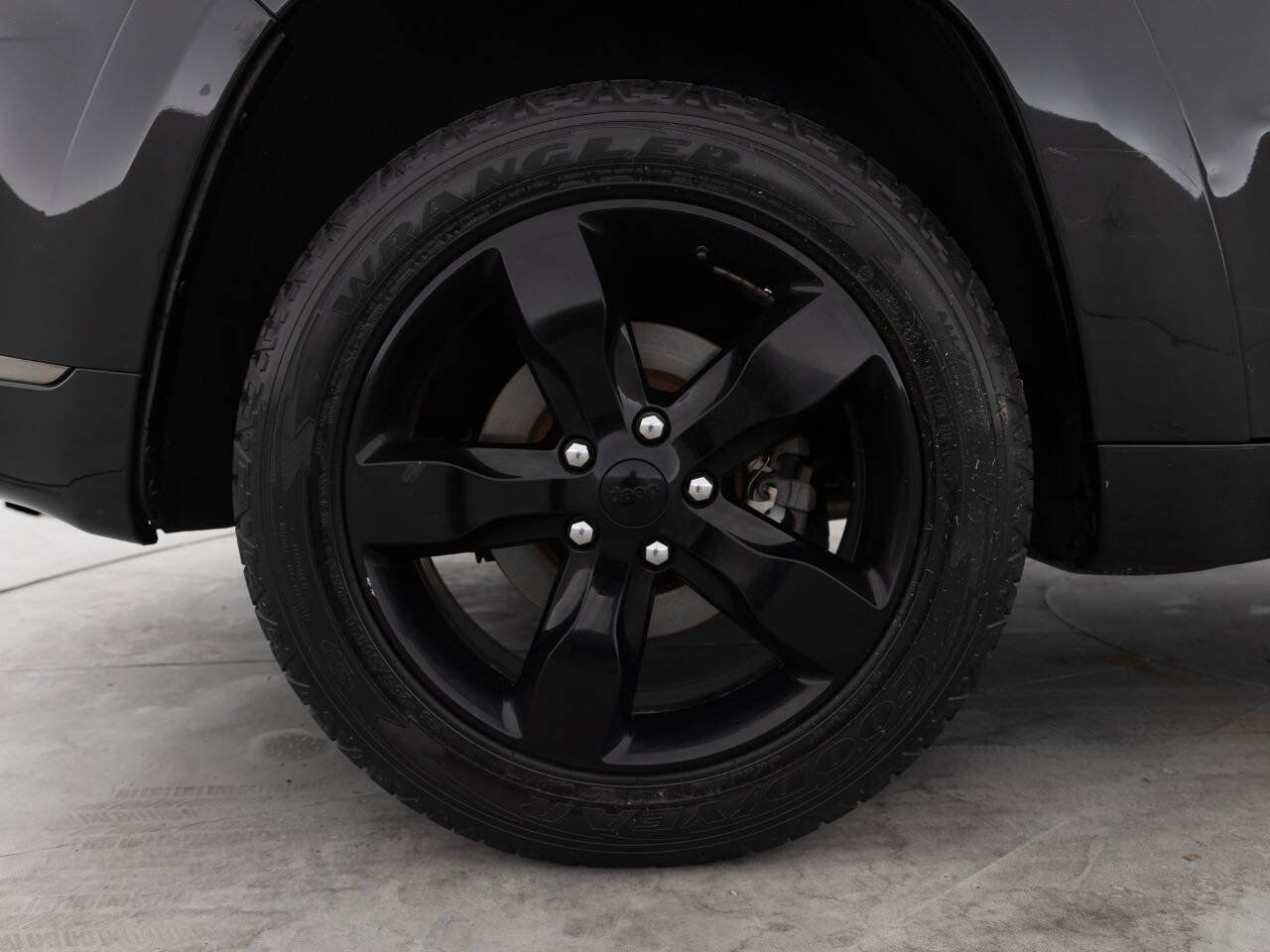 Used 2015 Jeep Grand Cherokee High Altitude AWD/4WD image 19