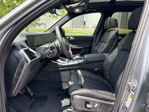 New 2026 BMW X5 xDrive40i w/ M Sport Package AWD/4WD image 14
