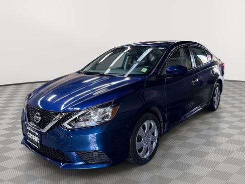 Used 2016 Nissan Sentra SV FWD image 3