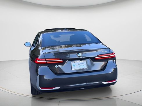 New 2026 BMW 530i w/ Premium Package image 7