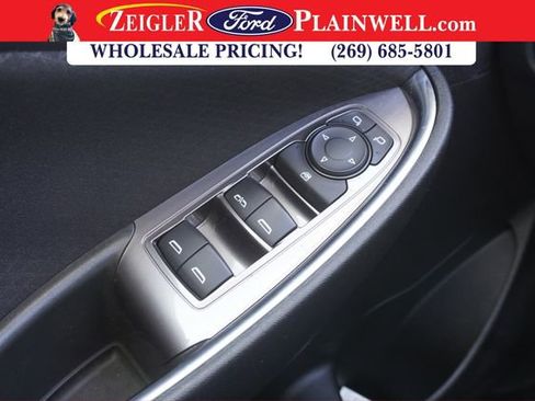 Used 2022 Chevrolet Malibu LT image 24