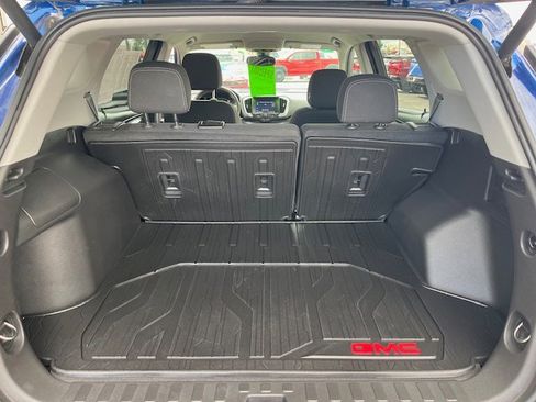 Used 2022 GMC Terrain SLE w/ Driver Convenience Package image 13