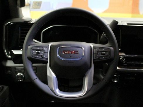 New 2026 GMC Sierra 1500 Elevation image 19