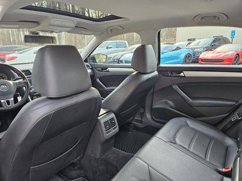 Used 2013 Volkswagen Passat 2.5 SE image 23
