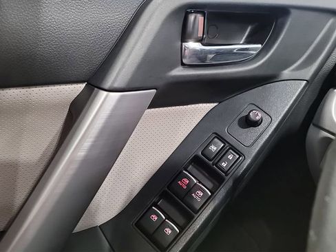 Used 2017 Subaru Forester 2.5i Limited image 17