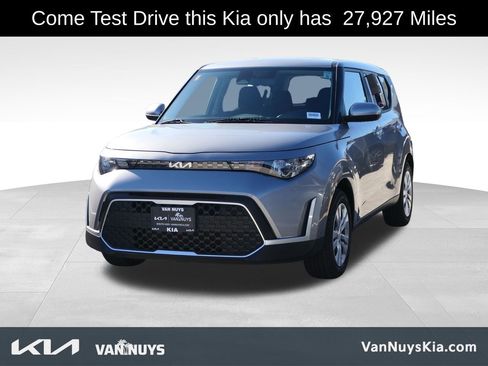 Used 2023 Kia Soul LX image 6