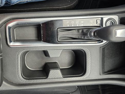 Used 2022 Nissan Sentra SV w/ Electronics Package FWD image 15