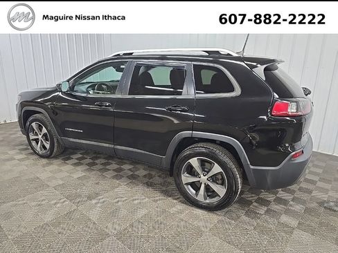 Used 2019 Jeep Cherokee Limited AWD/4WD image 5