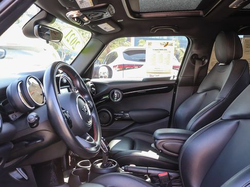 Used 2021 MINI Cooper S FWD image 21