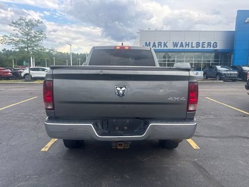 Used 2012 RAM 2500 ST w/ Chrome Appearance Group AWD/4WD image 4