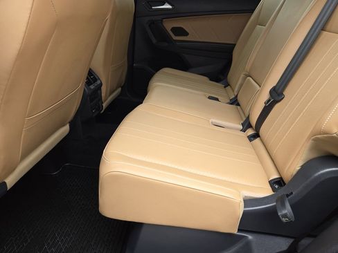 Used 2024 Volkswagen Tiguan SE R-Line w/ MDO Package, Three-Row image 32