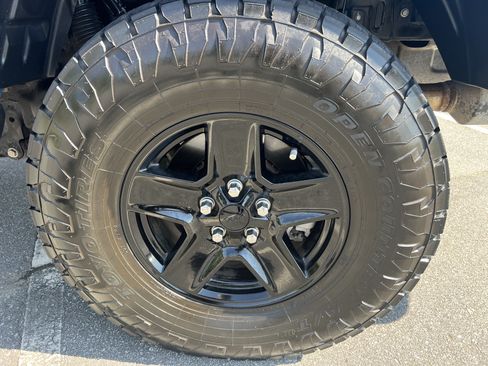 Used 2021 Jeep Gladiator Sport AWD/4WD image 10