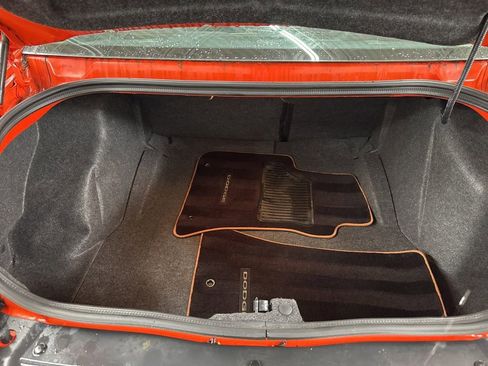 Used 2016 Dodge Challenger R/T Plus RWD image 10