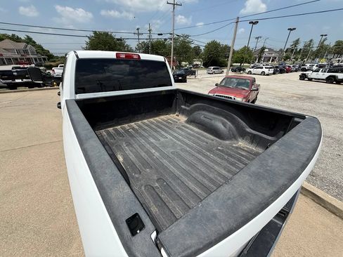 Used 2022 RAM 2500 Big Horn w/ Cold Weather Group AWD/4WD image 9