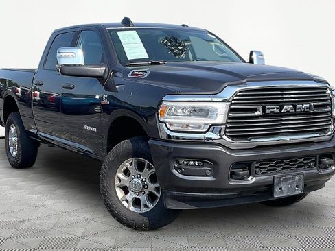 Used 2024 RAM 2500 Laramie AWD/4WD image 3