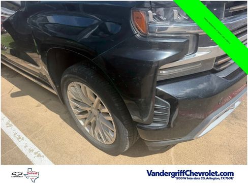 Used 2020 Chevrolet Silverado 1500 High Country w/ Technology Package AWD/4WD image 7