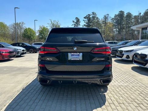Certified 2022 BMW X5 xDrive40i w/ M Sport Package image 5