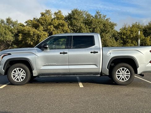 Used 2022 Toyota Tundra SR5 image 7