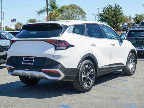 Certified 2025 Kia Sportage EX FWD image 4