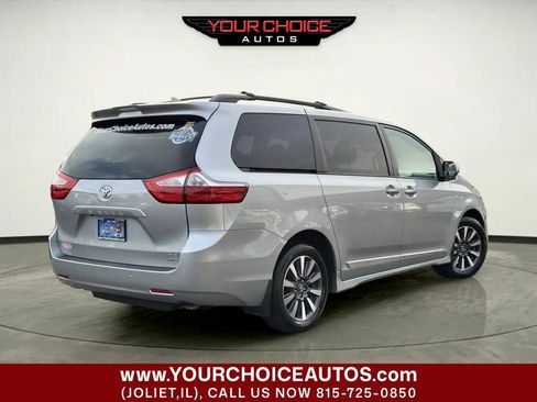 Used 2019 Toyota Sienna XLE w/ XLE Navigation Package AWD/4WD image 11