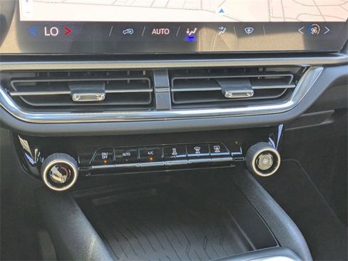 New 2026 Chevrolet Equinox EV LT image 23