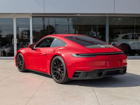 Certified 2022 Porsche 911 Carrera GTS image 3