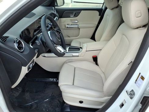 New 2026 Mercedes-Benz GLB 250 image 15