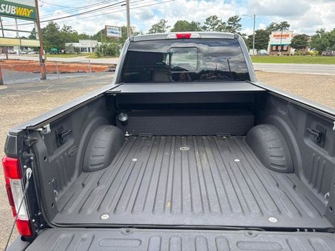 Used 2017 Ford F250 Lariat w/ Lariat Ultimate Package AWD/4WD image 15