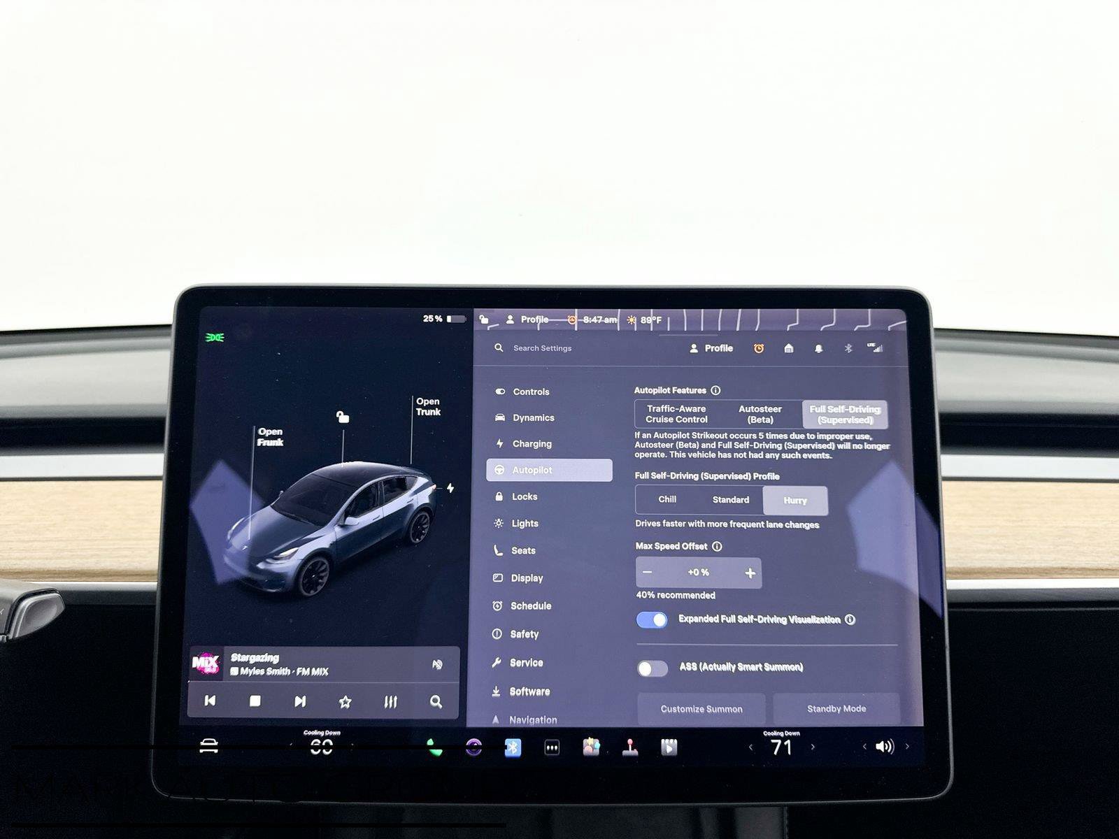 Used 2022 Tesla Model Y Long Range AWD/4WD image 9