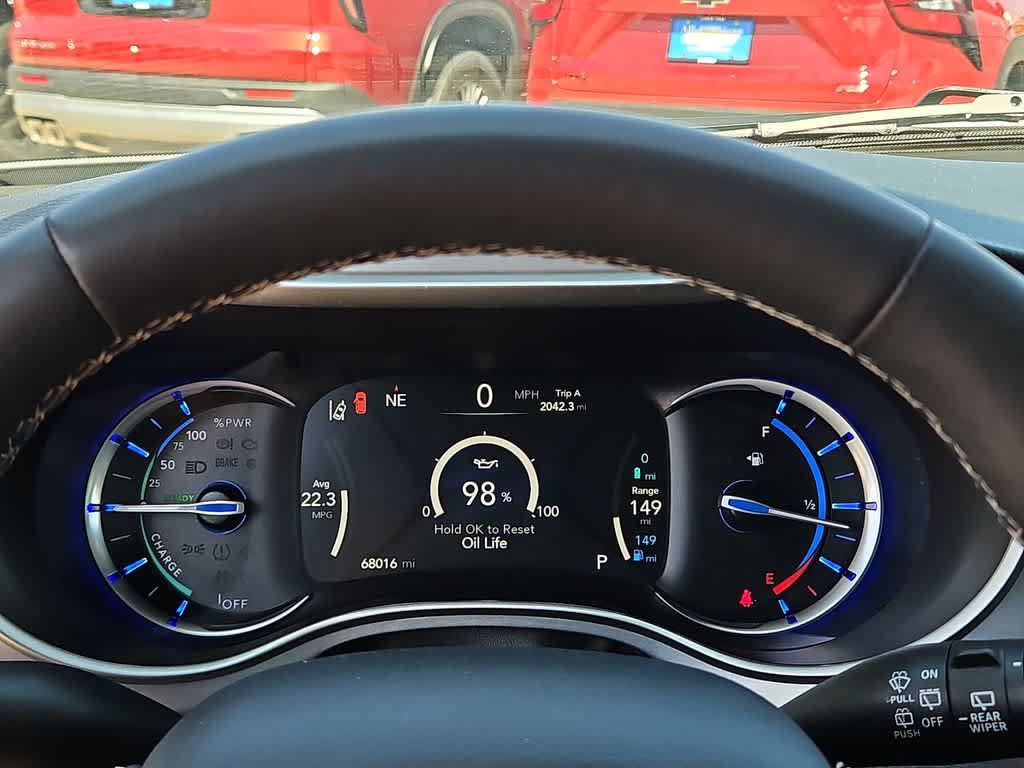 Used 2024 Chrysler Pacifica Limited FWD image 22