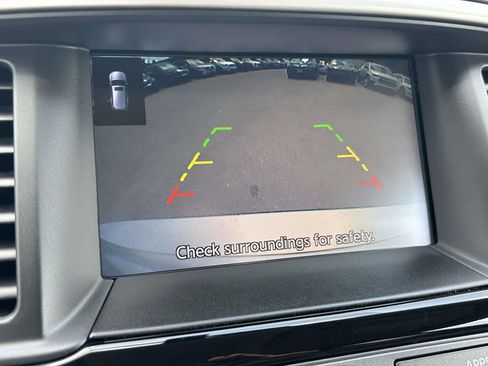 Used 2017 Nissan Pathfinder SV FWD image 23