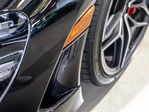Used 2018 McLaren 720S Performance RWD image 22