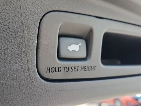 Used 2024 Honda CR-V EX-L image 29