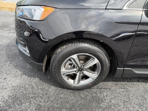 Certified 2023 Ford Edge SEL w/ Convenience Package AWD/4WD image 9