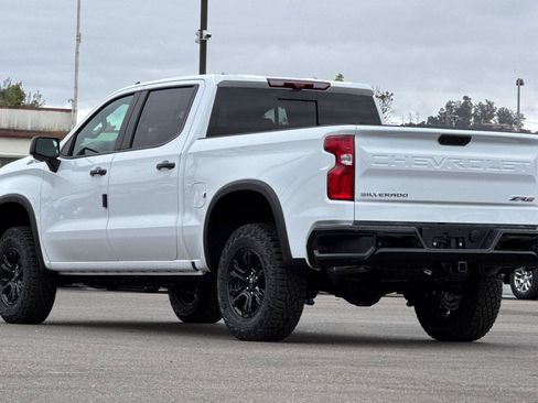 New 2026 Chevrolet Silverado 1500 ZR2 AWD/4WD image 8